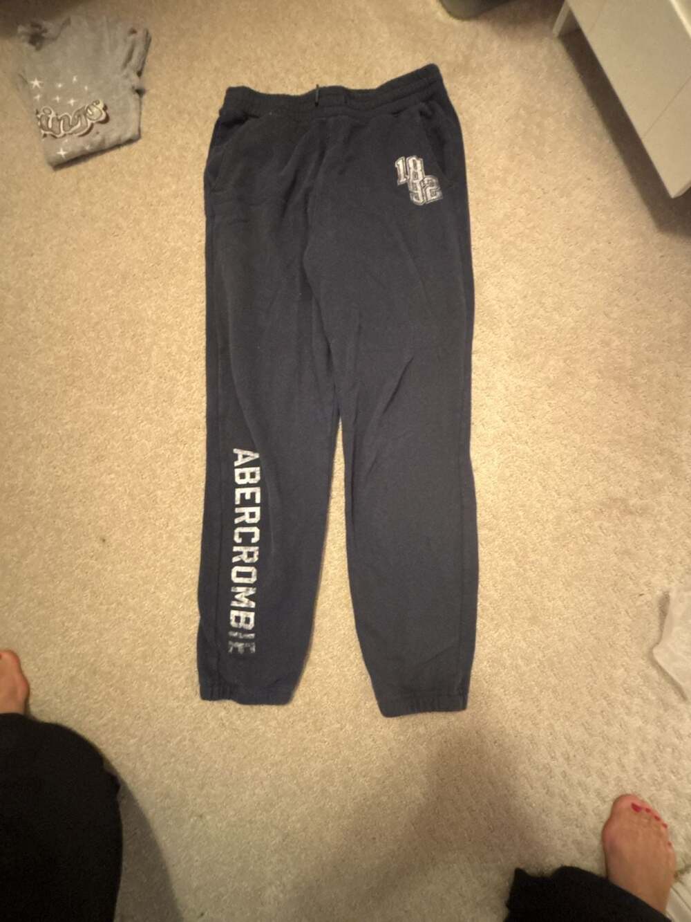 Abercrombie Kids Navy Blue 1892 Graphic Jogger Sweatpants size 15/16